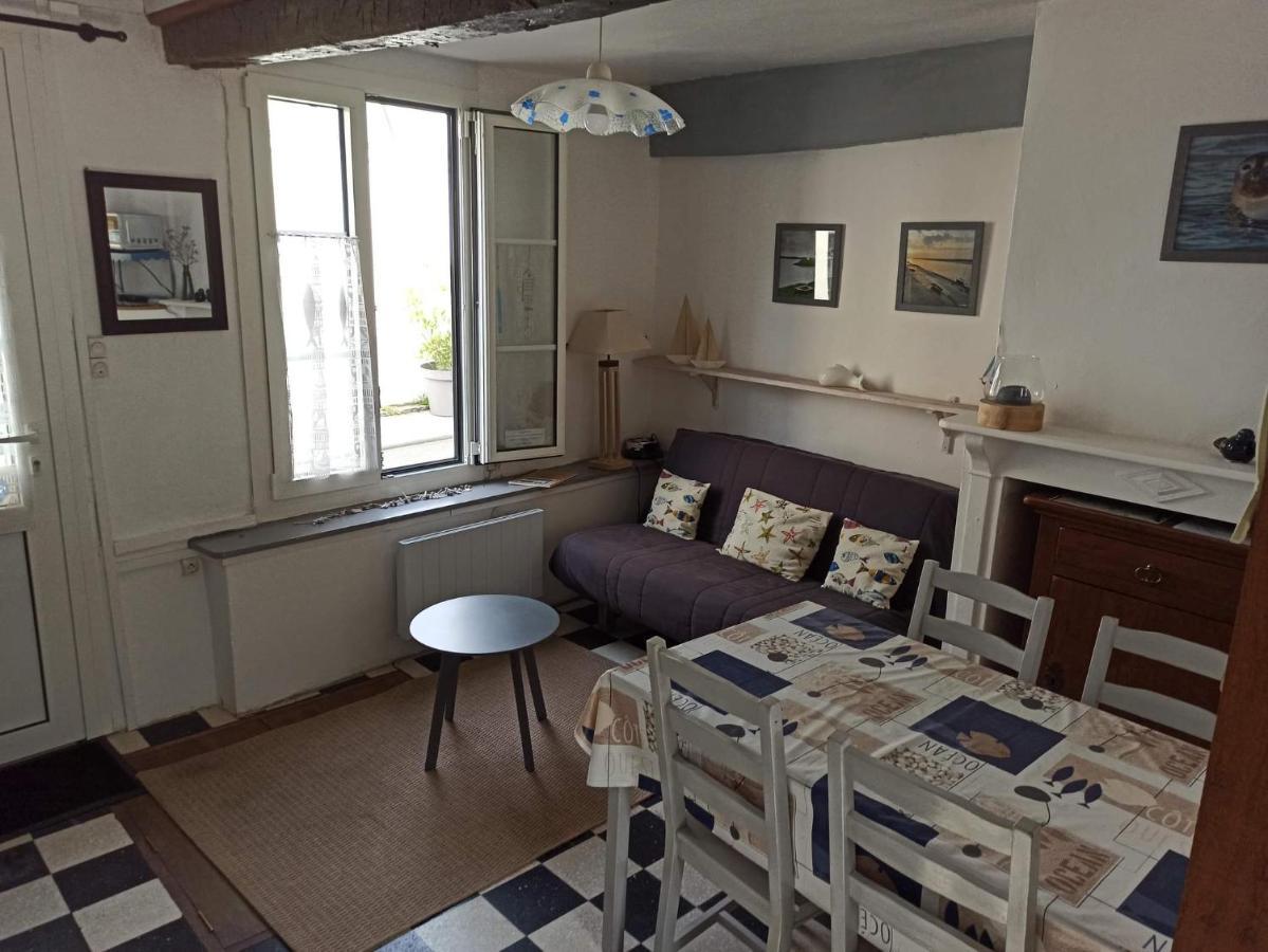 L'Estacade : maison de pecheur Saint-Valery-sur-Somme Extérieur photo