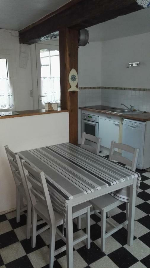L'Estacade : maison de pecheur Saint-Valery-sur-Somme Extérieur photo